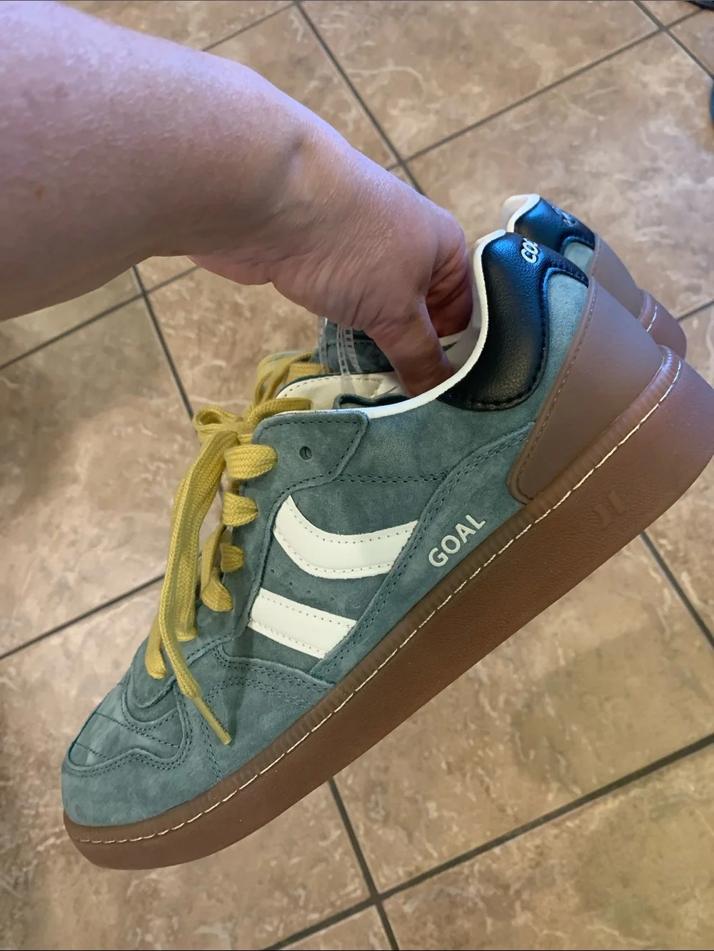 Coolways icon Stillknocks old school goal Suede sneakers